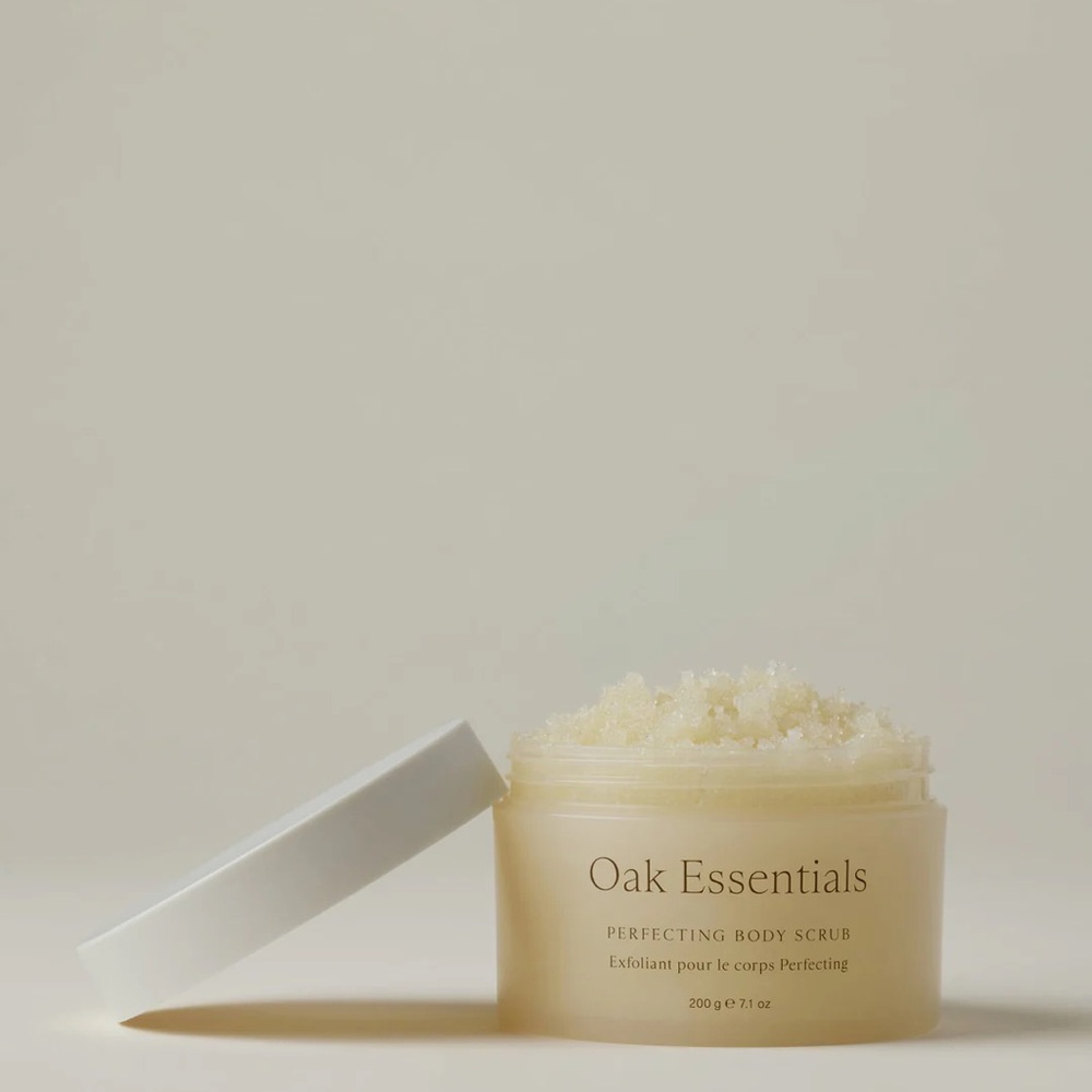 NIB Oak Essentials Perfecting Body Scrub